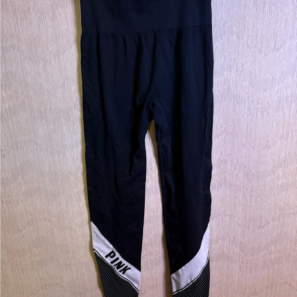 PINK Victoria's Secret Black and White Leggings